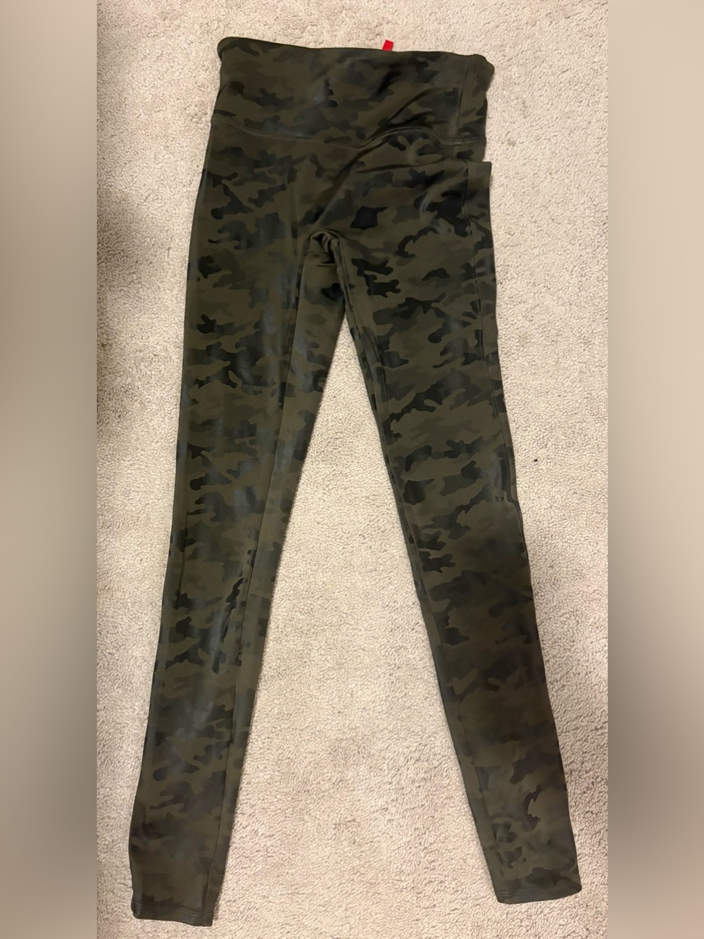 SPANX Green Faux Leather Camo Leggings Size Small EUC